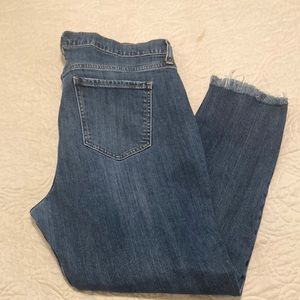 Old Navy boyfriend distressed  jeans size 14 Women’s